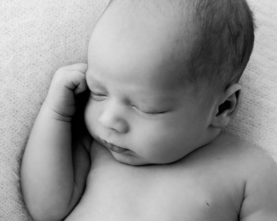 Newborn Photographer in Surrey